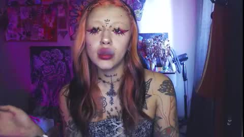 Snapshot of insunnity666 chatting on 10/07/25, 09:50 Insunnity666 online show from 10/07/25, 09:50