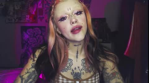 Snapshot of insunnity666 chatting on 10/08/25, 08:17 Insunnity666 online show from 10/08/25, 08:17