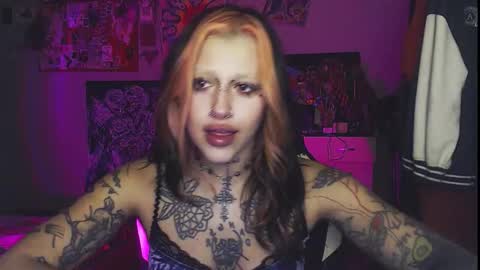 Snapshot of insunnity666 chatting on 10/15/25, 08:20 Insunnity666 online show from 10/15/25, 08:20