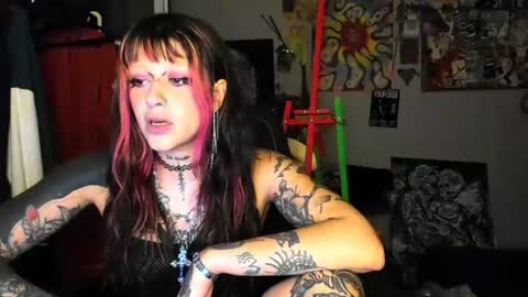 Insunnity666 online show from 07/28/26, 08:52