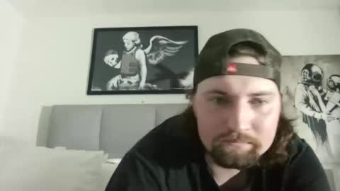 Snapshot of intandem chatting on 12/15/25, 04:39 intandem online show from 12/15/25, 04:39