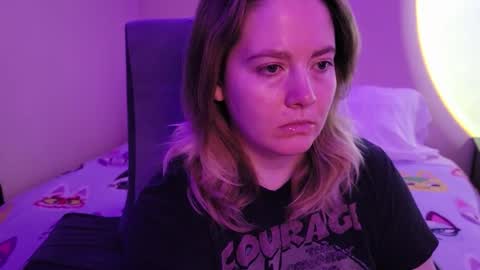 Faye online show from 12/02/25, 08:19