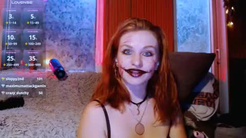 Cassie online show from 10/31/25, 01:34