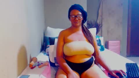boniswa caroline online show from 12/15/25, 09:30