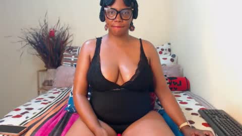 boniswa caroline online show from 06/30/26, 12:06