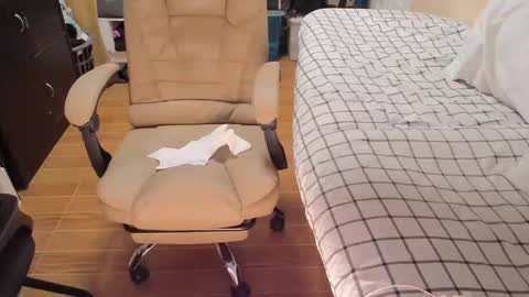 Im Desiree online show from 10/20/25, 05:46