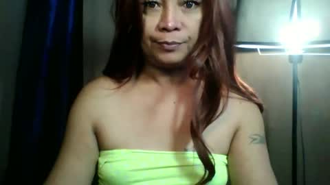 Snapshot of into_the_nightxxx chatting on 11/04/25, 02:21 KATH online show from 11/04/25, 02:21