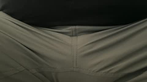 Snapshot of intressiert chatting on 10/18/25, 09:54 intressiert online show from 10/18/25, 09:54