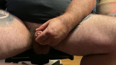 Snapshot of intressiert chatting on 11/15/25, 04:36 intressiert online show from 11/15/25, 04:36