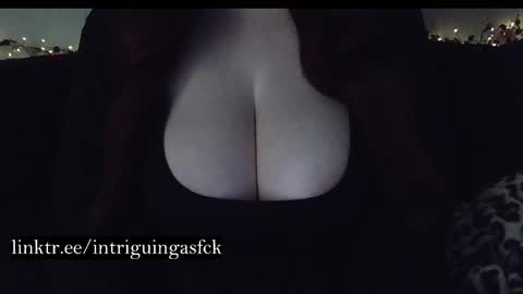 Snapshot of intriguingasfck chatting on 03/07/25, 02:45 Intriguing as Fck online show from 03/07/25, 02:45