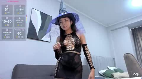 Snapshot of ira_shiratori chatting on 10/31/25, 06:25 ira_shiratori online show from 10/31/25, 06:25