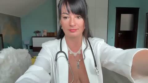 iracherrynow online show from 07/20/26, 07:00