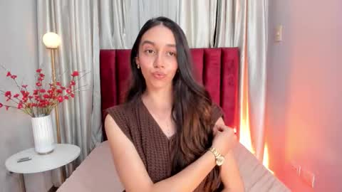 Snapshot of iremlee_ chatting on 10/18/25, 12:35 Irem Lee online show from 10/18/25, 12:35