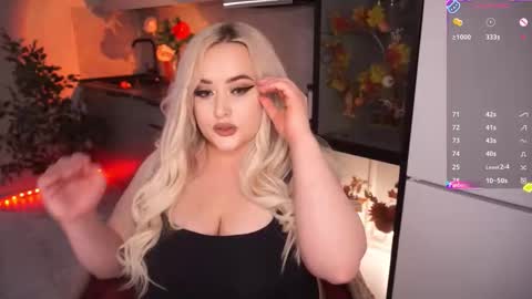 Snapshot of irena_barr18 chatting on 11/12/25, 05:46 Irena Barr online show from 11/12/25, 05:46