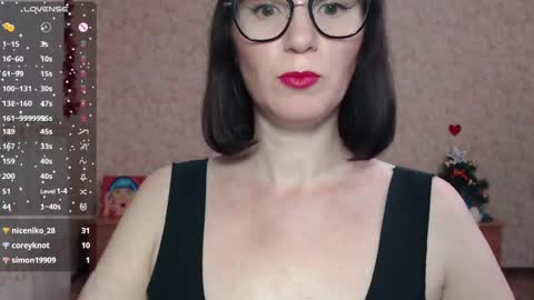 IrenLarasani online show from 12/19/24, 12:23