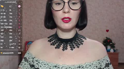 IrenLarasani online show from 12/25/24, 09:02