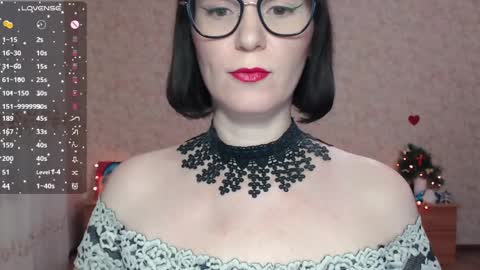 IrenLarasani online show from 01/06/25, 06:03