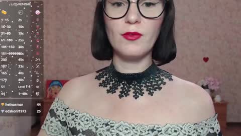 IrenLarasani online show from 02/05/25, 09:15