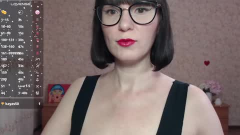 IrenLarasani online show from 02/12/25, 06:19