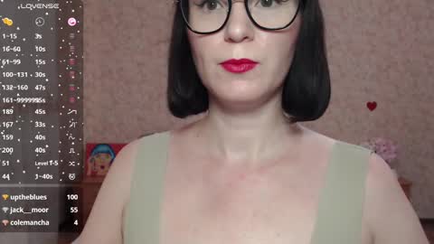 IrenLarasani online show from 02/21/25, 12:39