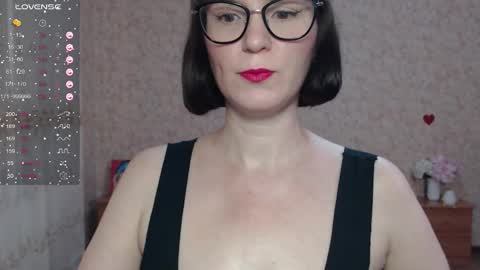 IrenLarasani online show from 09/14/25, 09:08