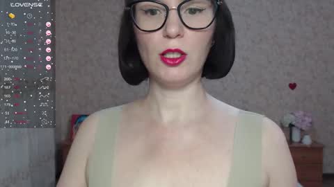 IrenLarasani online show from 09/23/25, 06:05