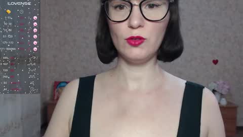 IrenLarasani online show from 10/04/25, 06:00