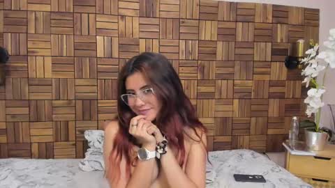 Iris Rosse online show from 01/09/25, 02:22
