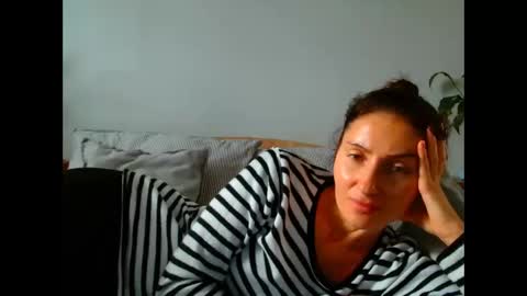 irina online show from 11/25/25, 09:53