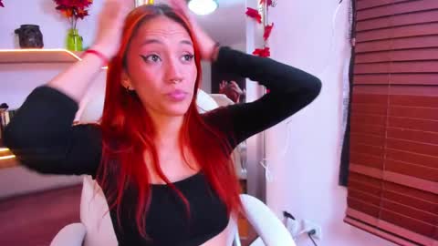 Snapshot of irina_beaux chatting on 02/17/25, 07:10 online show from 02/17/25, 07:10