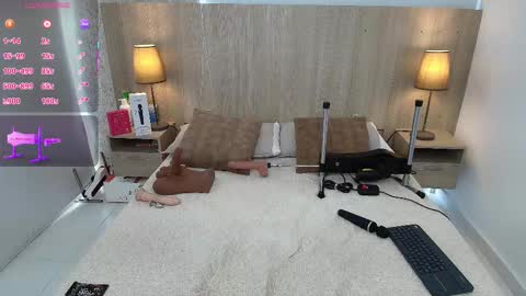 Snapshot of iris_gomez chatting on 09/20/25, 07:48 Iris online show from 09/20/25, 07:48