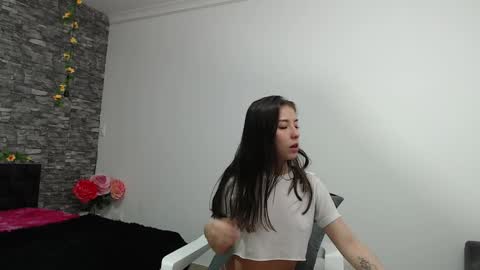 Snapshot of iris_joi chatting on 12/13/24, 01:48 Iirs online show from 12/13/24, 01:48