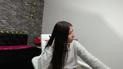 Snapshot of iris_joi chatting on 02/17/25, 03:47 Iirs online show from 02/17/25, 03:47