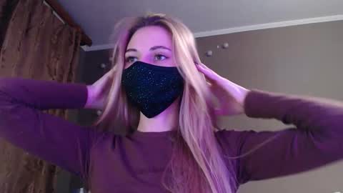 Snapshot of iris_lave chatting on 10/29/25, 03:47 Lily online show from 10/29/25, 03:47