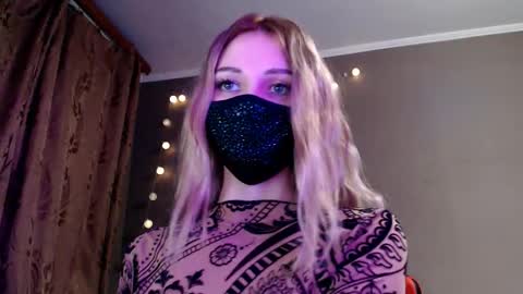 Lily online show from 02/14/26, 06:15