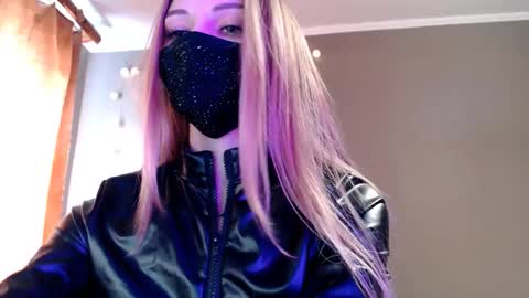 Lily online show from 03/03/26, 01:28