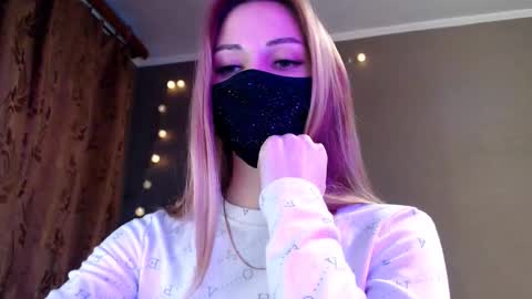 Lily online show from 03/18/26, 04:10