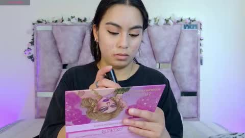 Iris online show from 10/28/25, 06:21