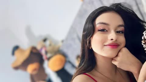 iris felix  online show from 01/09/25, 01:39