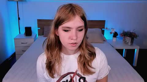 Iris  online show from 10/05/25, 10:35