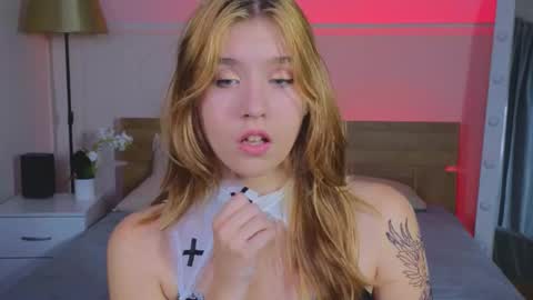 Iris  online show from 11/23/25, 09:53