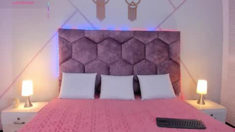 Iris online show from 11/15/25, 12:52