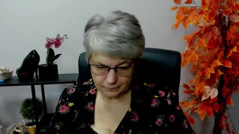 I R I S online show from 12/05/24, 08:11