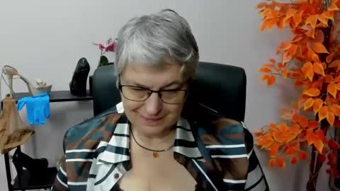 I R I S online show from 12/11/24, 10:47