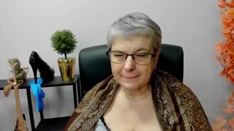 I R I S online show from 01/02/25, 01:40