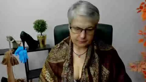 I R I S online show from 01/10/25, 07:25
