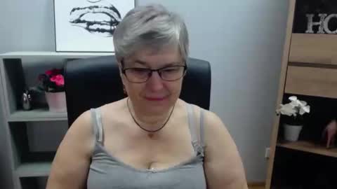 I R I S online show from 01/17/25, 06:36