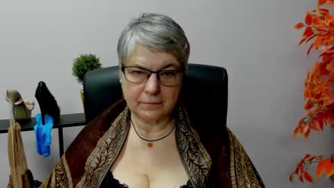 I R I S online show from 01/23/25, 07:54