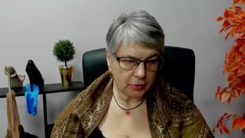 I R I S online show from 01/23/25, 11:04