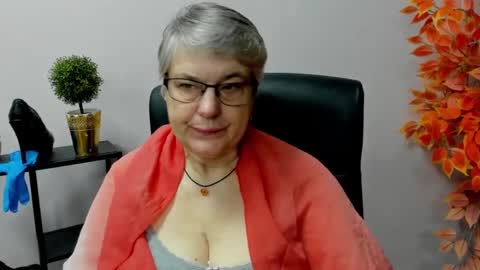 I R I S online show from 02/06/25, 07:35